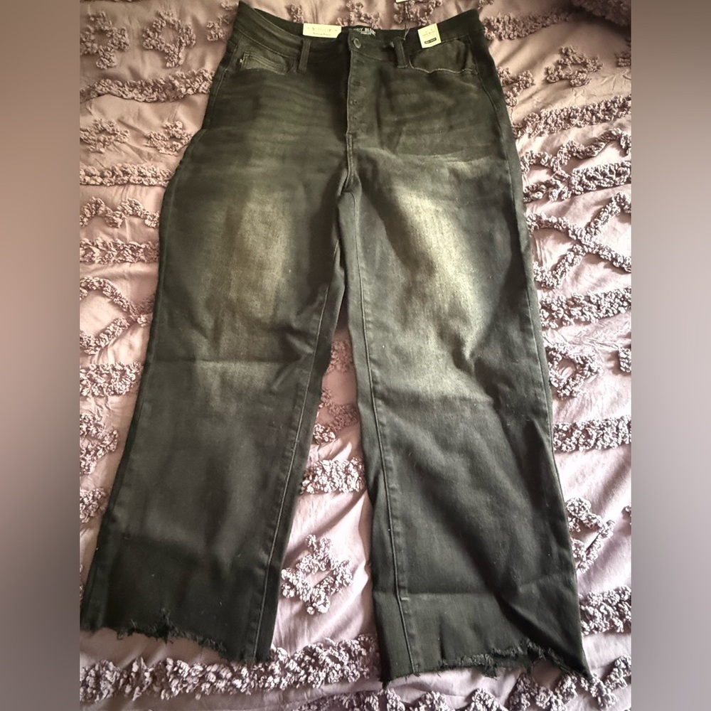 Judy Blue Charcoal Wide Lwg Cropped Jeans